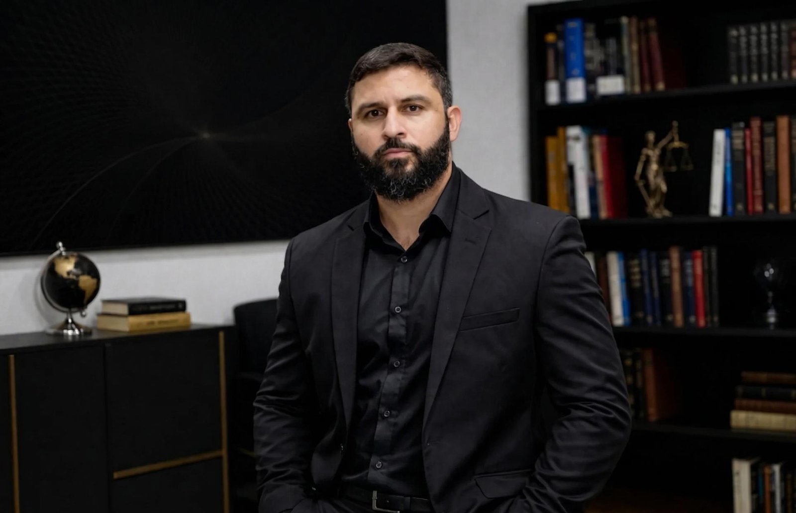 Fellipe Augusto, advogado de negócios